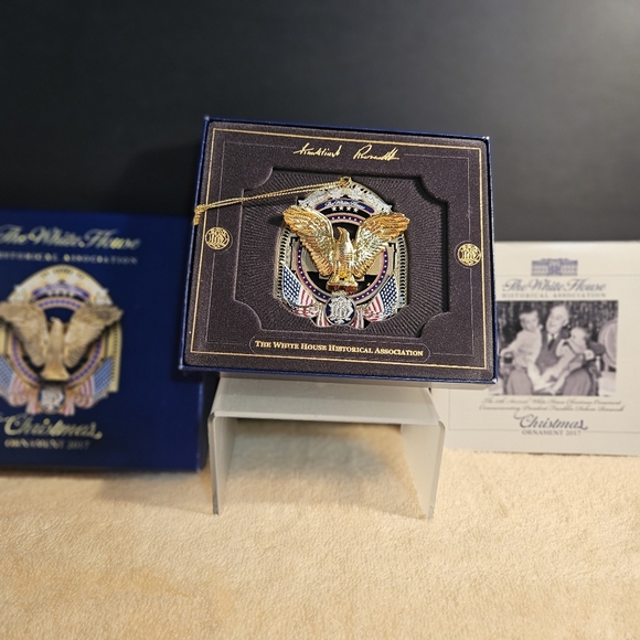 The White House Historical Association CHRISTMAS ORNAMENT 2017 - Picture 2 of 8